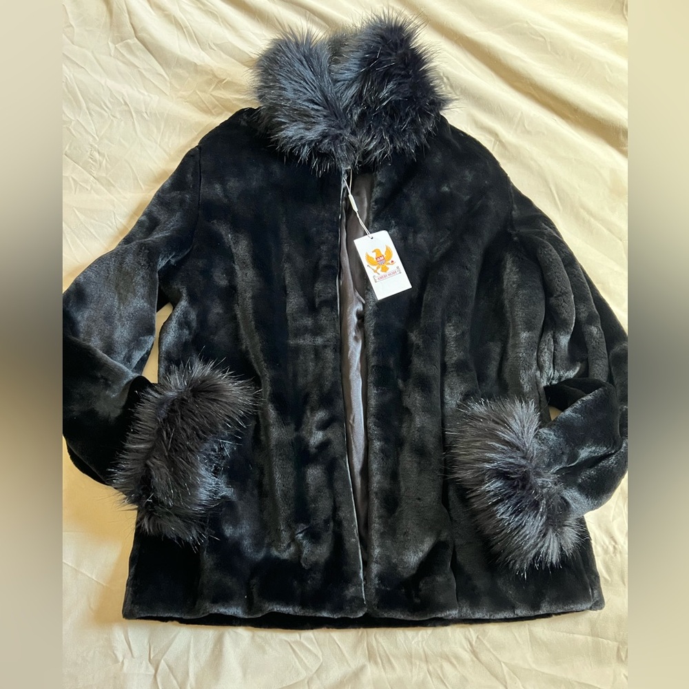 NWT Ameri Mode Faux Fur Jacket Dreamcatcher Large New Old Stock